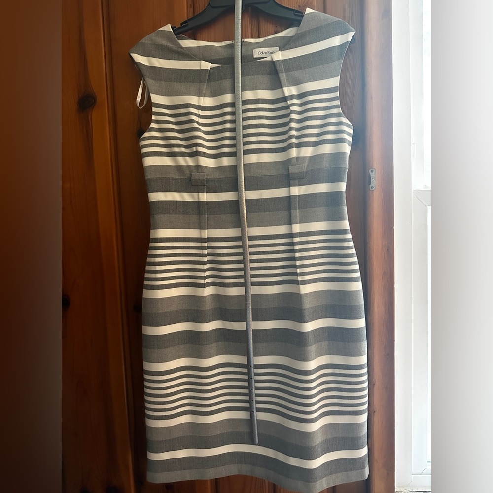 Calvin Klein Sheath Dress Sleeveless Grey - Size 10P